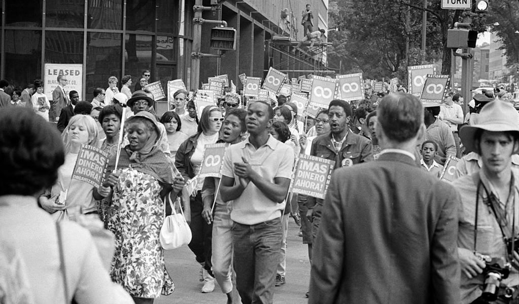 Demonstrators participating in the Poor People's March at Lafayette Park and on Connecticut Avenue, Washington, D.C. (Warren K. Leffler, <em>U.S. News & World Report</em> via United States Library of Congress/Wikimedia